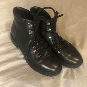 🖤 black moto boots 81/2